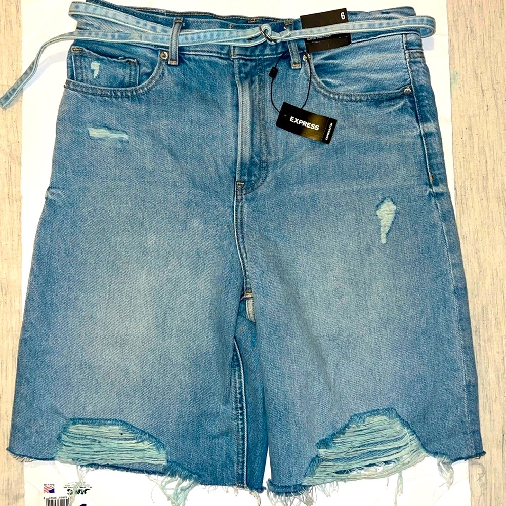 Express Short